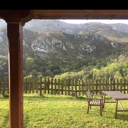 El Interior De Gaia Guest House Arriondas Exterior photo